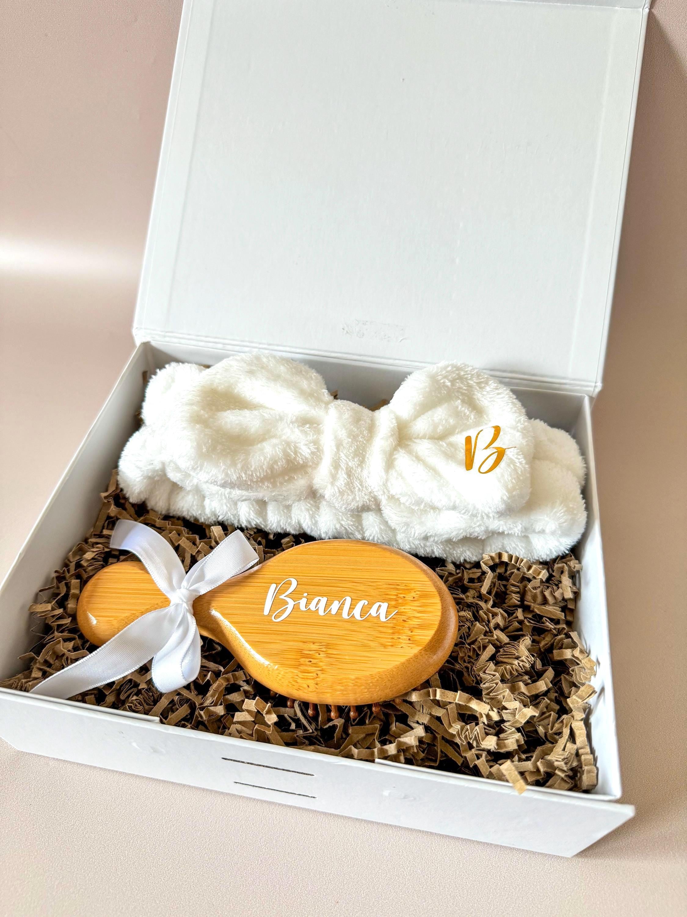 Personalized Spa Gift Box Bridesmaid Gift Set Beauty Gift for Women Custom Spa Package Self Care Kit Luxury Pamper Beauty Care Present Box