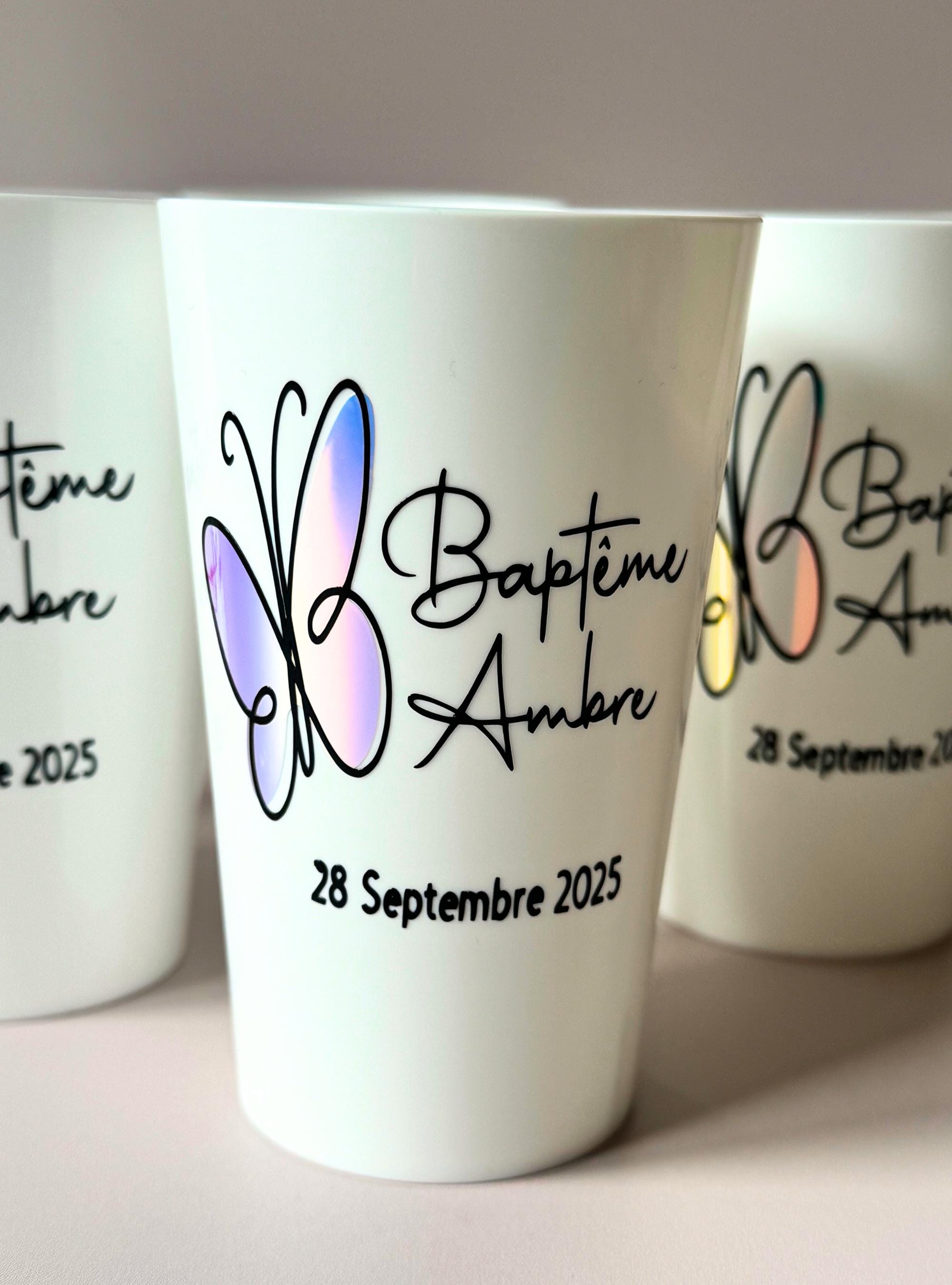 Gobelet personnalisé baptême avec papillon et prénom et date cadeau souvenir invité
