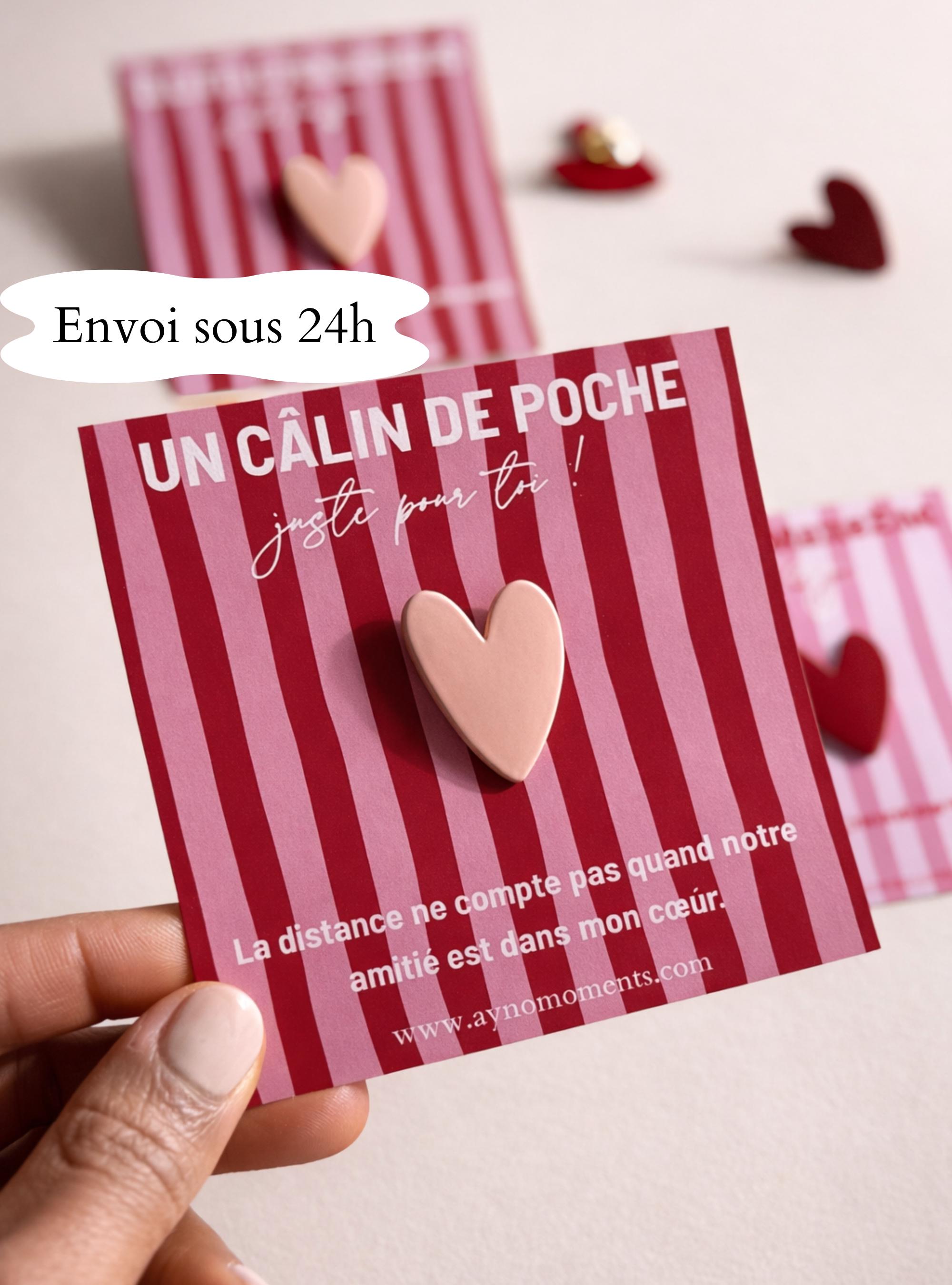 Câlin de Poche Pin's Coeur Cadeau Mère Fille Câlin de Poche Meilleure Amie Cadeau Réconfort Relation à Distance Cadeau Collègue Carte Pin's