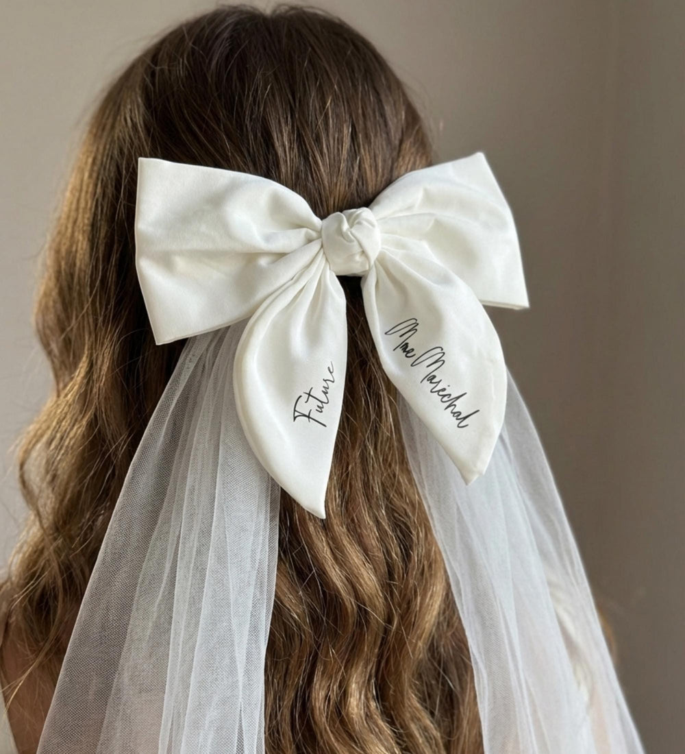 Voile Mariée Noeud Personnalisé Cadeau Future Mariée Accessoire EVJF Personnalisé Cadeau Fiançailles Accessoire Cheveux Mariée Voile Tulle