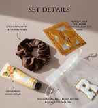 Pochon EVJF personnalisé en tulle avec initiale et accessoires bien-être. Cadeau invité EVJF personnalisé, pochon tulle avec chouchou et crème main. Accessoire EVJF team mariée, sac tulle personnalisé pour demoiselle d’honneur. Pochon cadeau EVJF bleu personnalisé, accessoires beauté pour team bride.
Cadeau EVJF petit budget, pochon tulle avec patch yeux et chouchou satin.
Cadeau de bienvenue EVJF personnalisé pour témoins et demoiselles d’honneur.